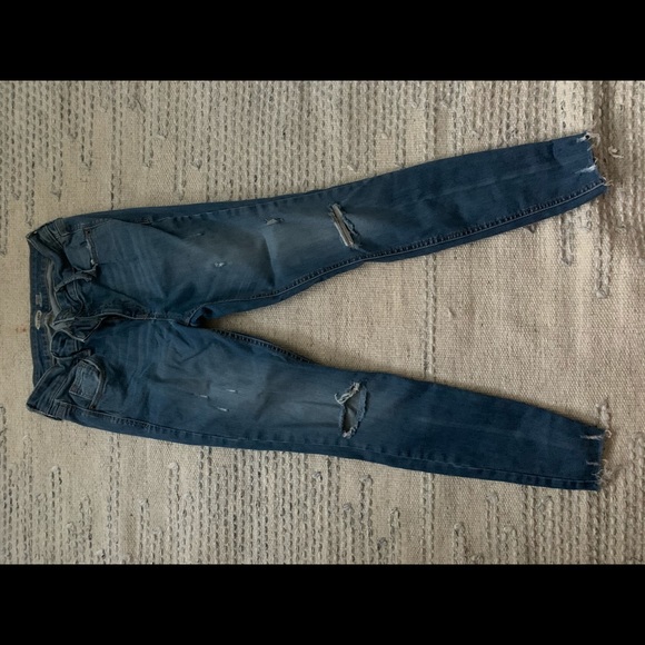 OLD NAVY SUPER SKINNY ROCKSTAR JEANS - Picture 1 of 2